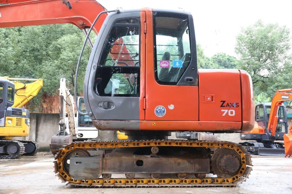 Hitachi ZX 70 Гусеничні екскаватори