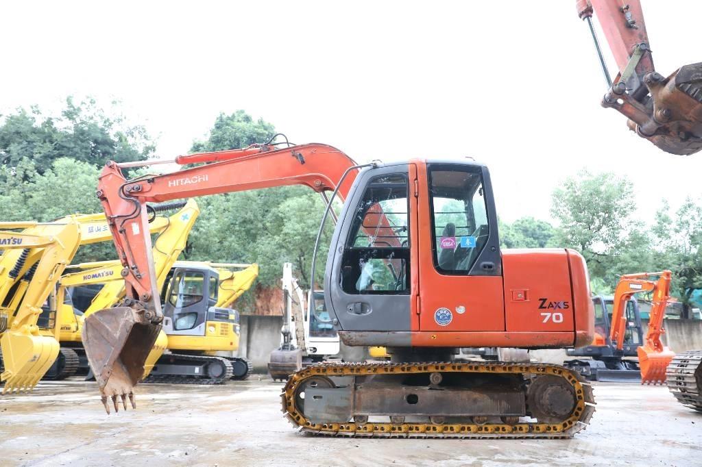 Hitachi ZX 70 Гусеничні екскаватори