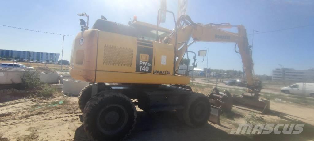 Komatsu PW 140-7 Колісні екскаватори