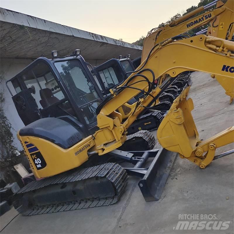 Komatsu PC 40 Міні-екскаватори < 7т