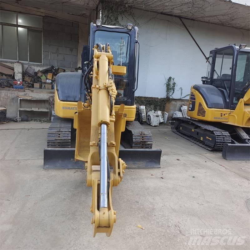 Komatsu PC 40 Міні-екскаватори < 7т