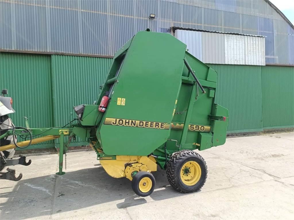 John Deere 590 Рулонні прес-підбирачі