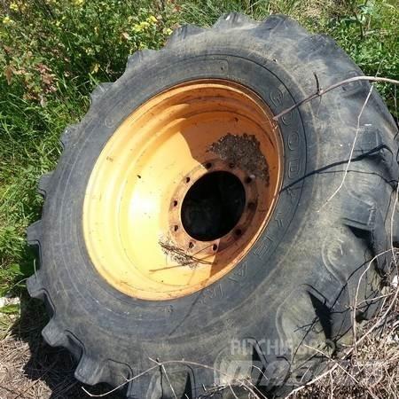 Case 580 SLE Jante Шини