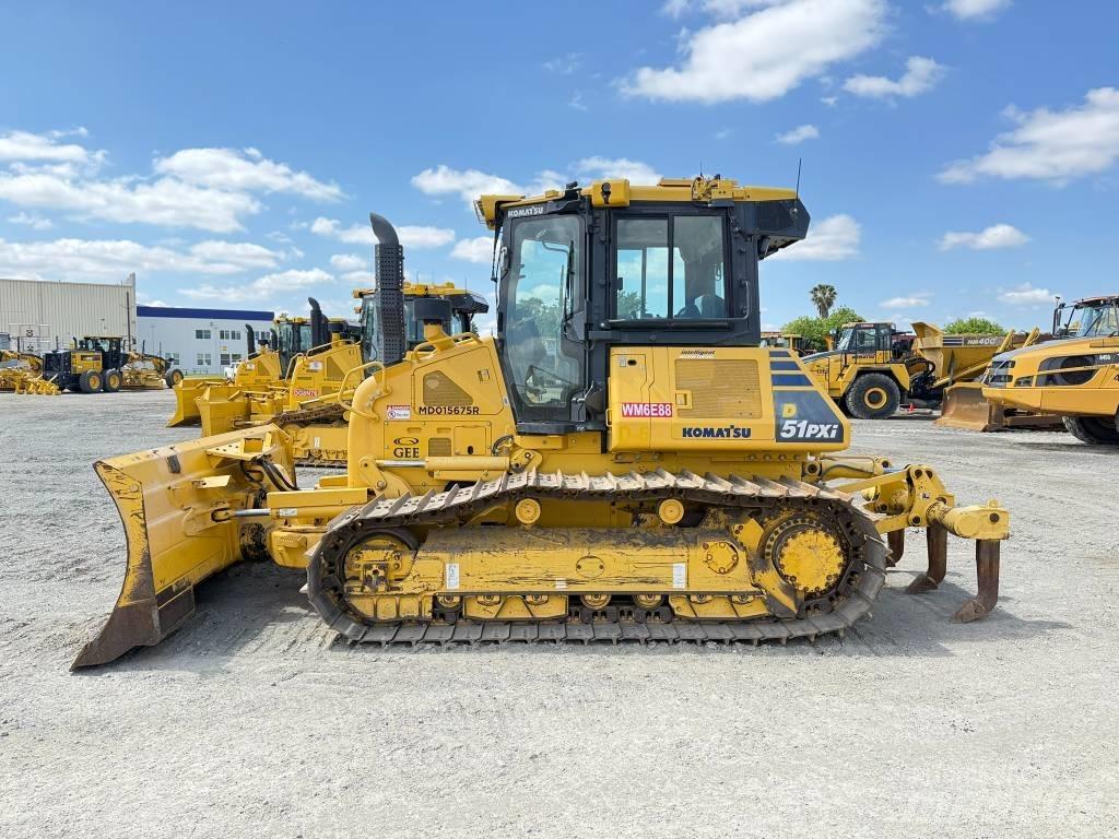 Komatsu D51PXi-24 Гусеничні бульдозери