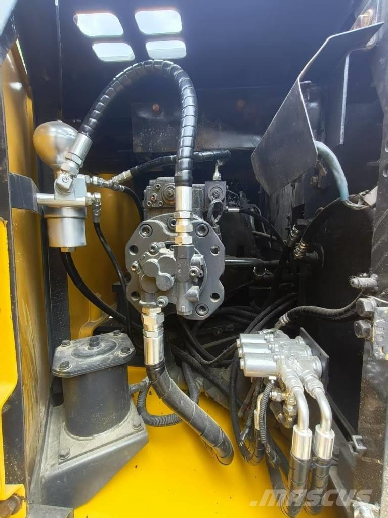 Sumitomo SH120 Гусеничні екскаватори