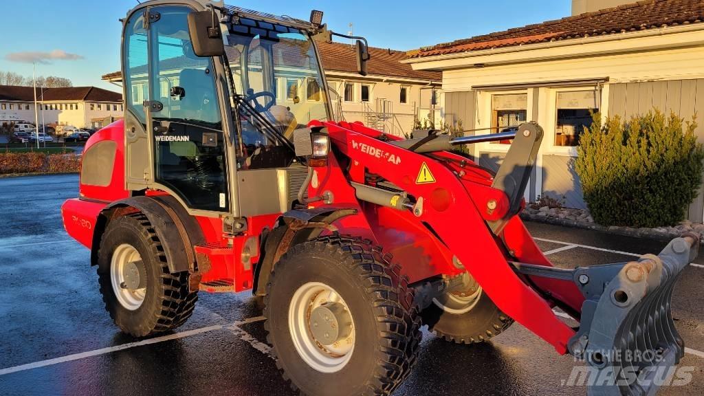 Weidemann 3080 Багатофункціональне обладнання для вантажних і землекопальних робіт