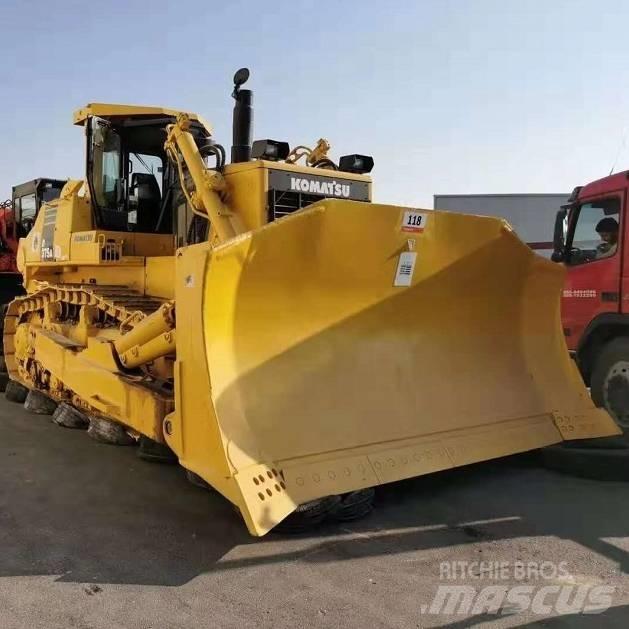 Komatsu d375a Гусеничні бульдозери