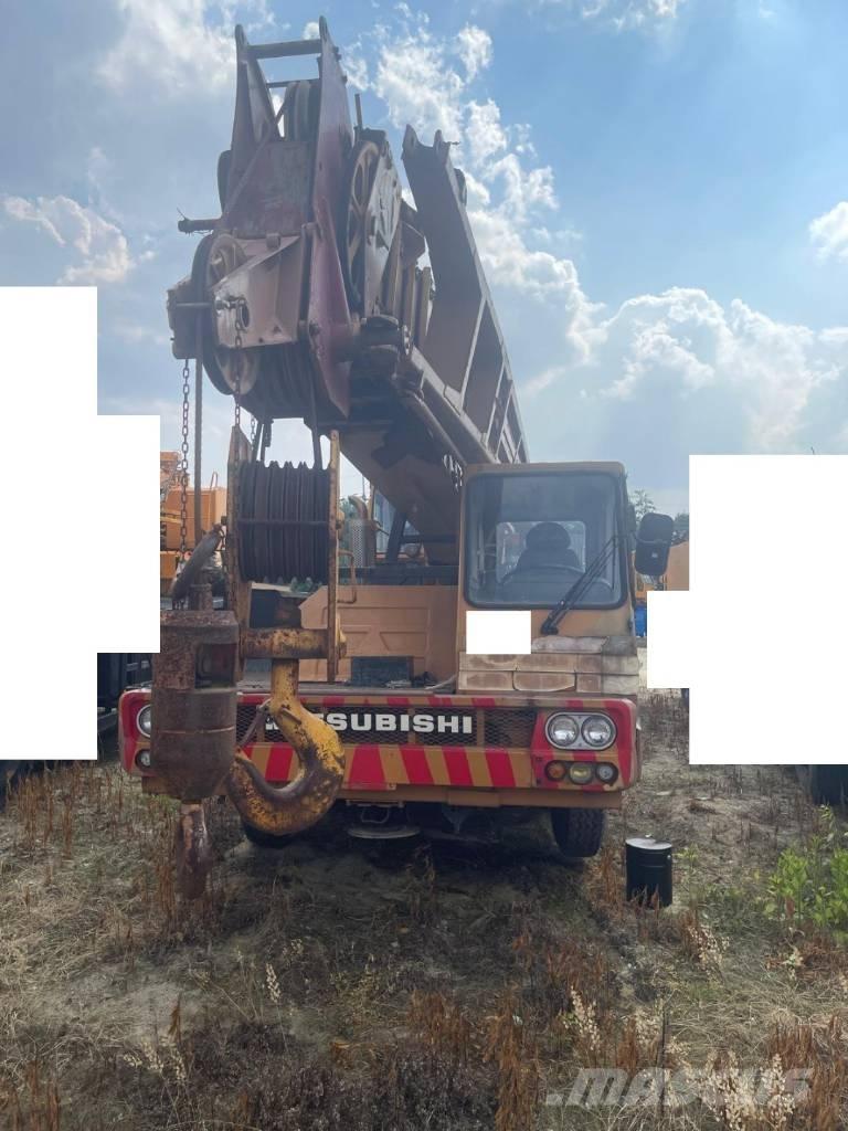 Hyundai HC 50 Гусеничні крани