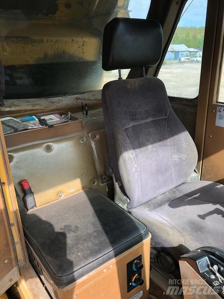 CAT 773 B Кар`єрні самоскиди