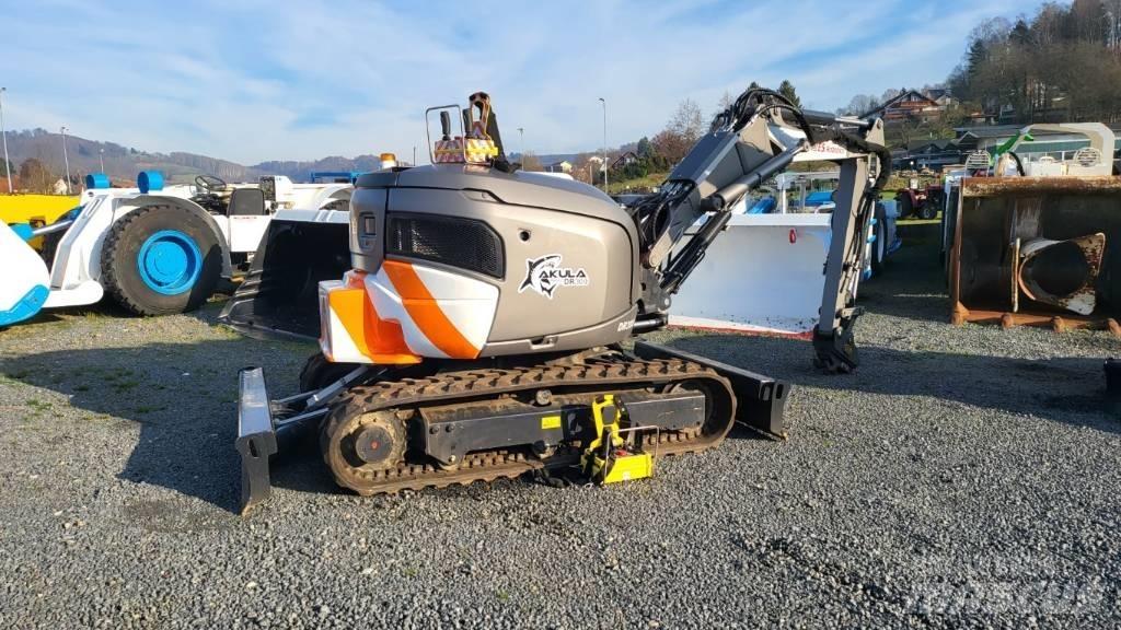 Akula DR300 Екскаватори для знесення споруд