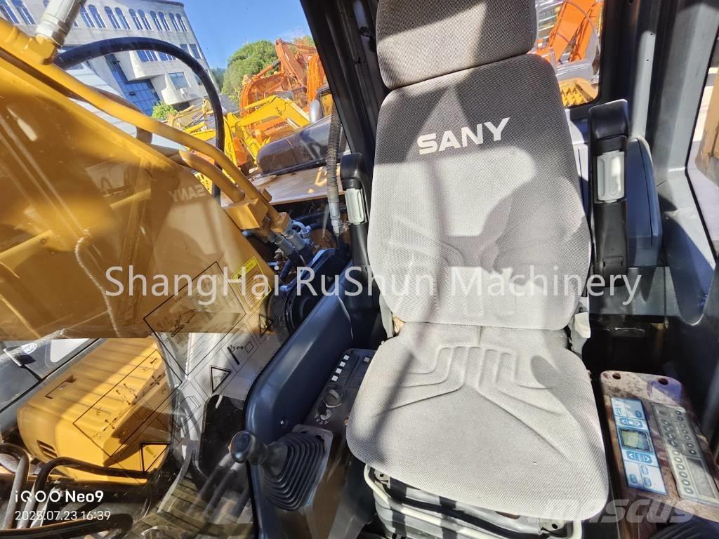 Sany 215 Гусеничні екскаватори