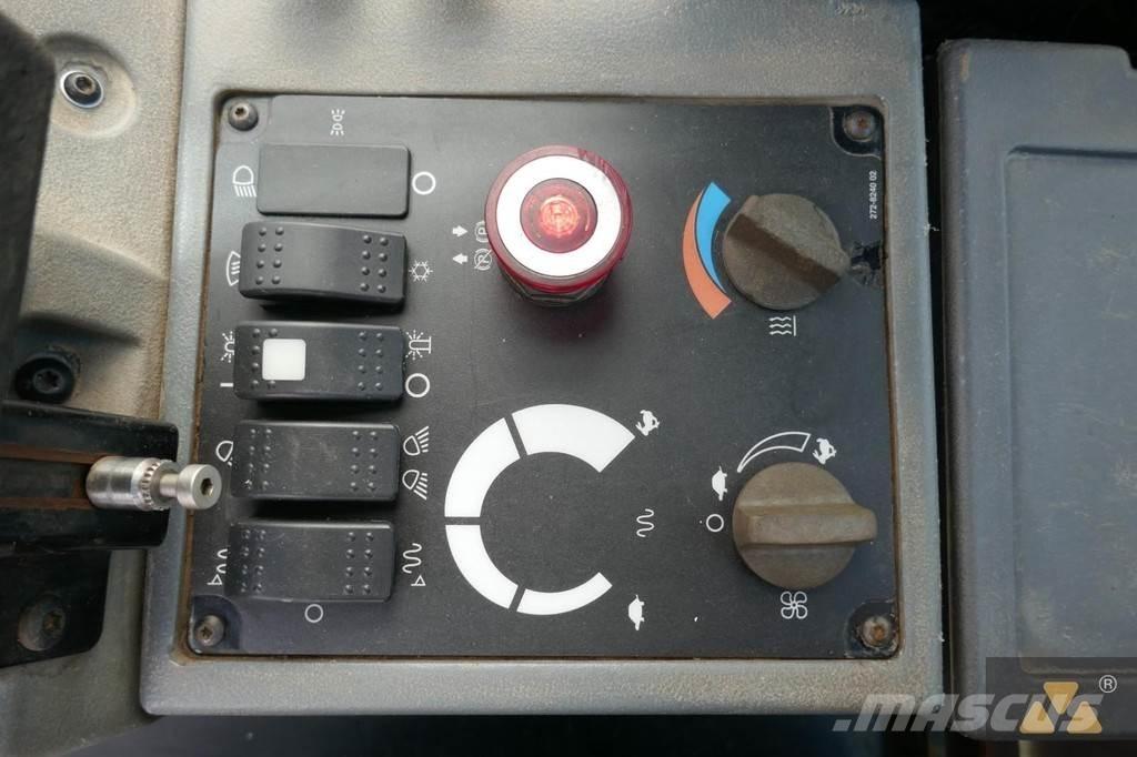 CAT CP76 Грунтові котки