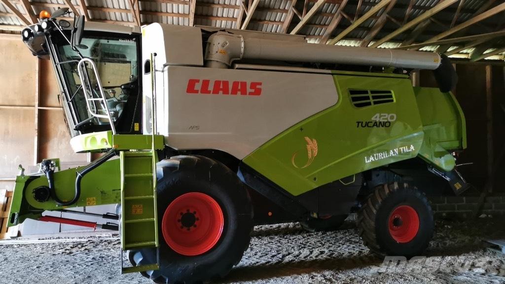 CLAAS Tucano 420 Зернозбиральні комбайни