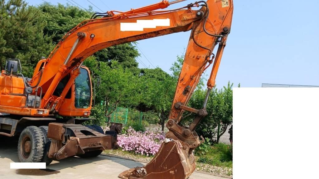 Doosan DX 210 W Колісні екскаватори