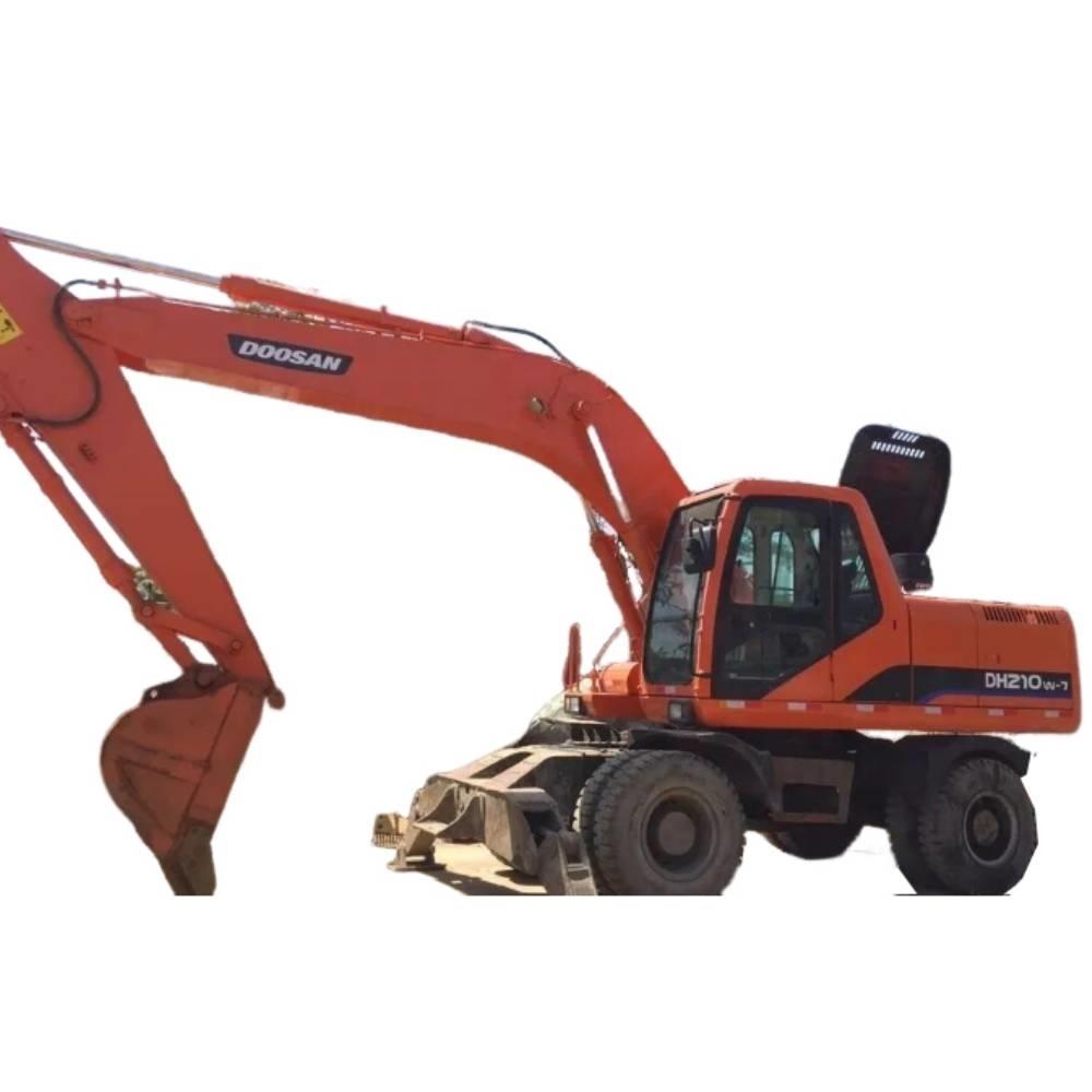 Doosan DH210W Колісні екскаватори