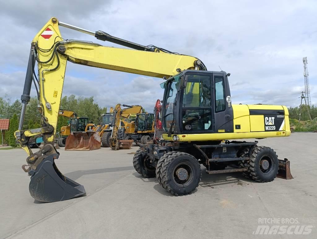 CAT M 322 D Колісні екскаватори