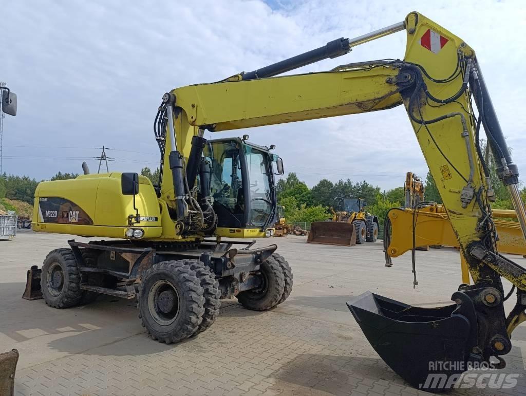 CAT M 322 D Колісні екскаватори