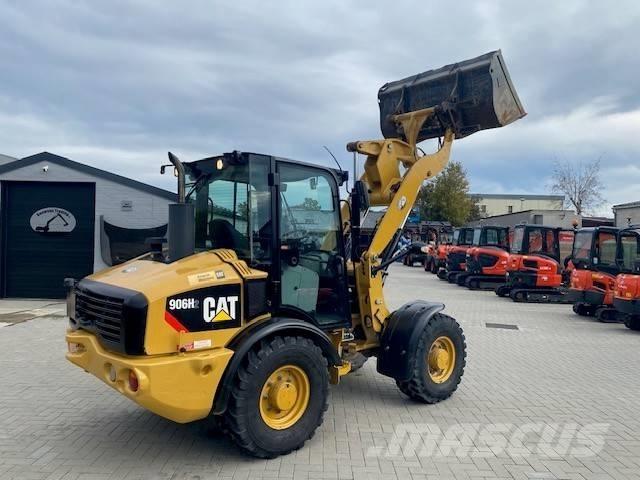 CAT 906 H 2 Фронтальні навантажувачі
