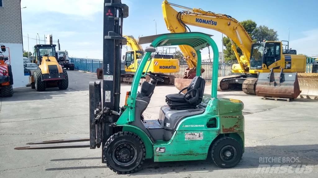 Mitsubishi FD 25 N Дизельні навантажувачі