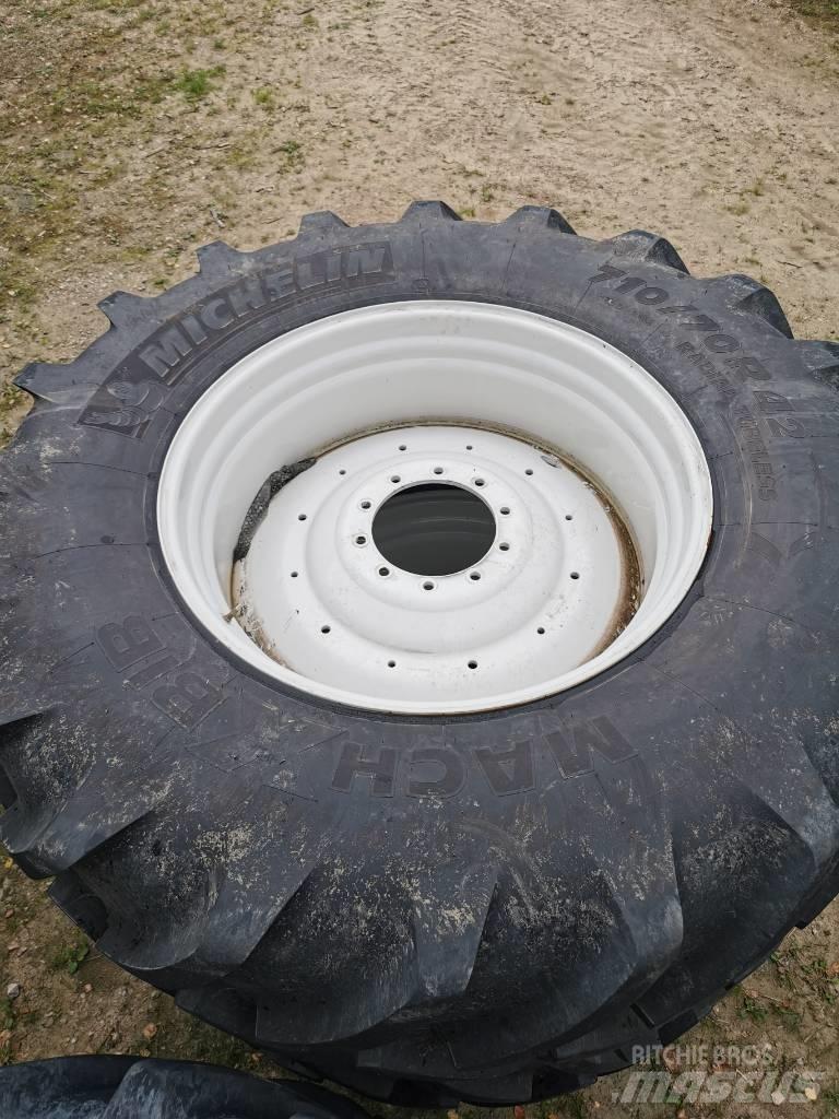  710/70R42 Michelin Колеса