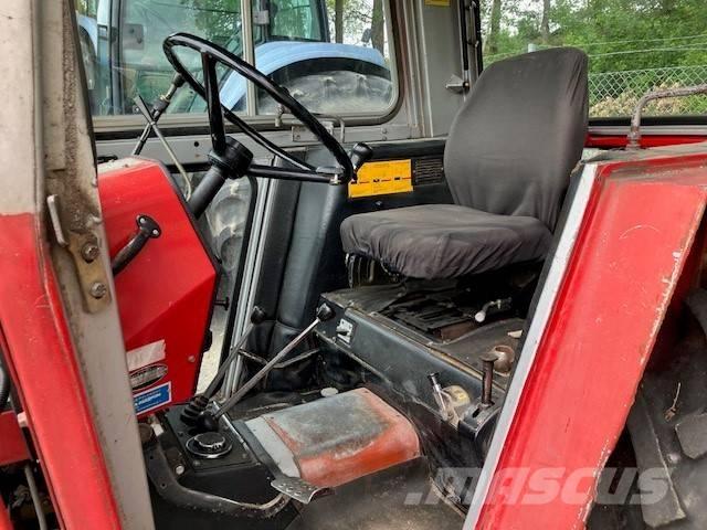Massey Ferguson 550 Трактори