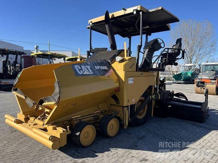 CAT AP 500E Асфальтовкладачі