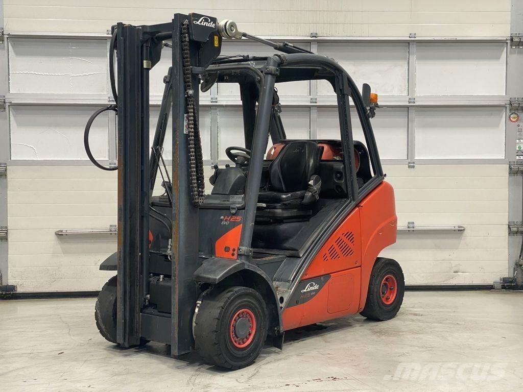 Linde H25T-02 Газові навантажувачі