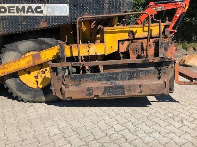 Demag DF 10 Асфальтовкладачі