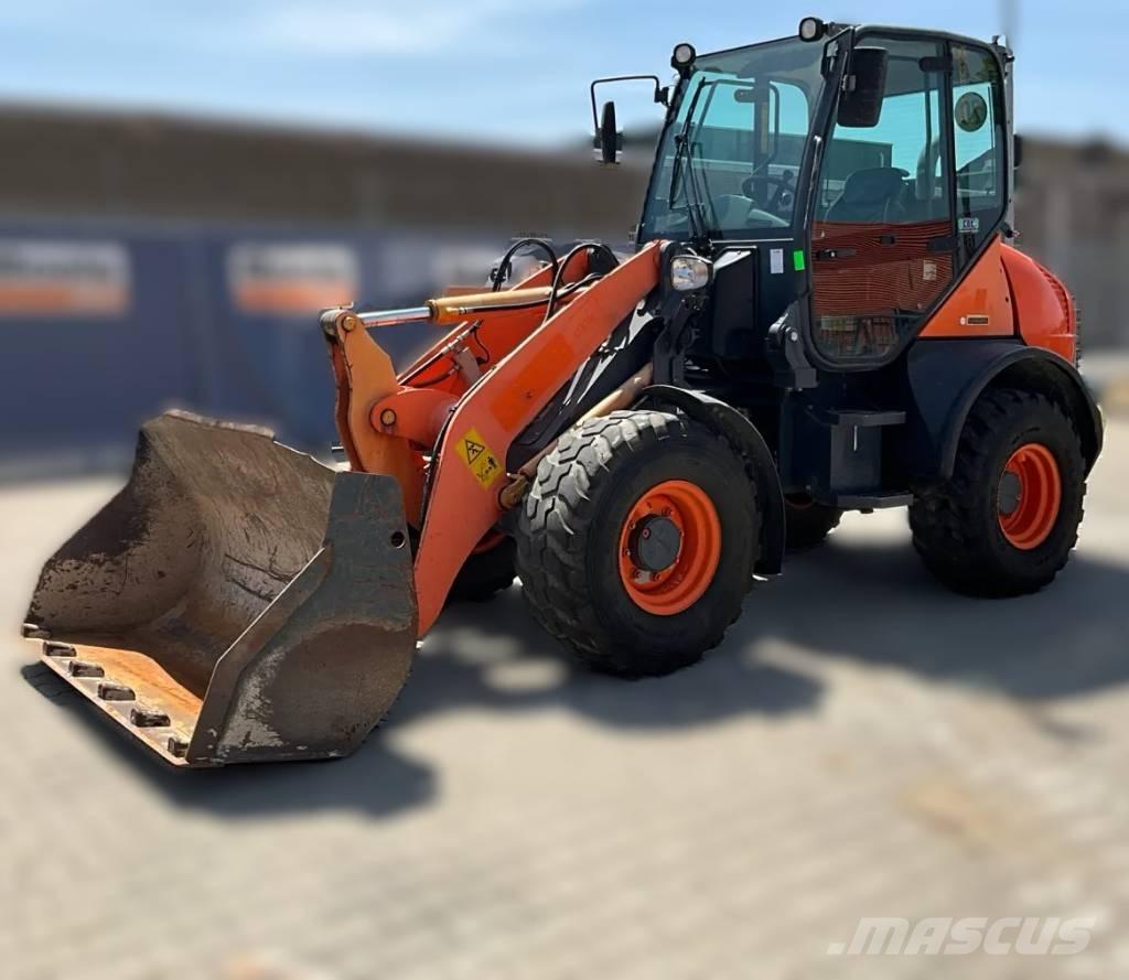 Komatsu WA 80-6 Фронтальні навантажувачі