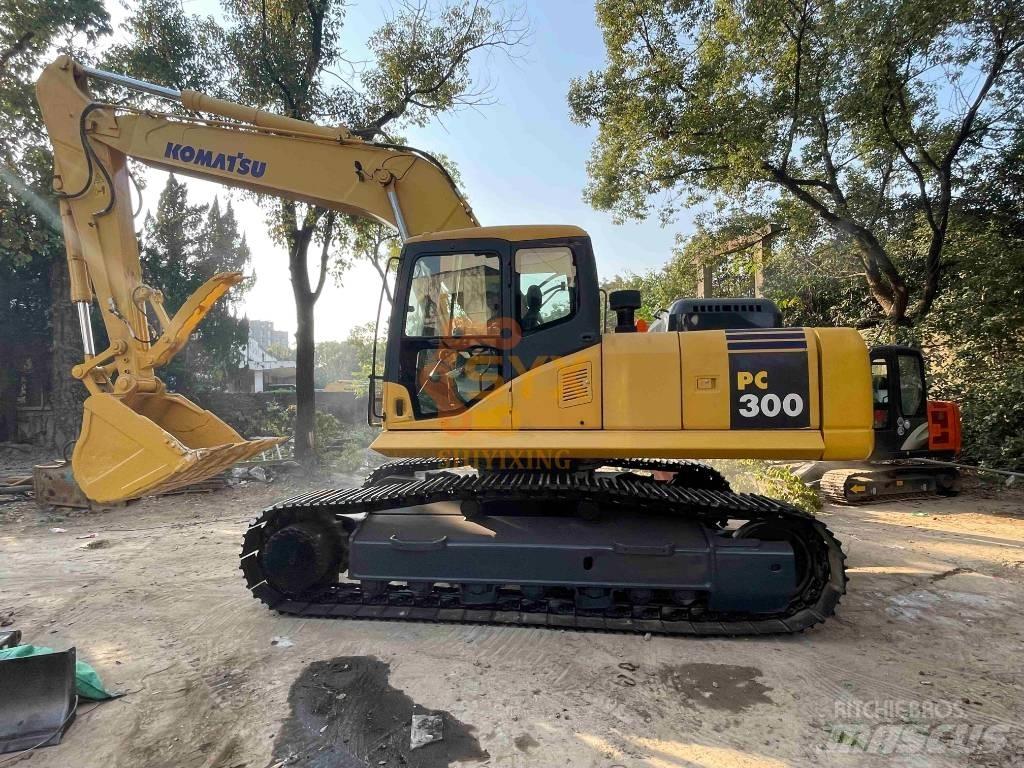 Komatsu PC 300 Гусеничні екскаватори