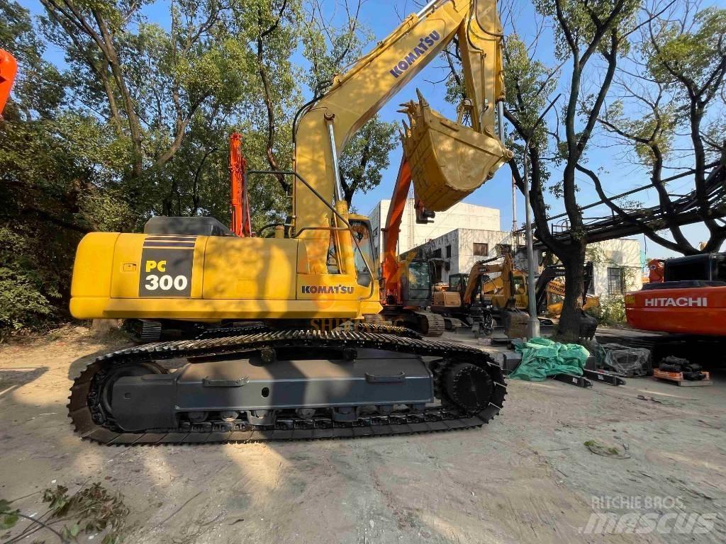 Komatsu PC 300 Гусеничні екскаватори