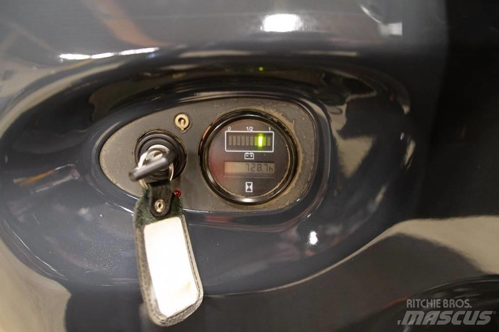 Linde L 14 Самохідні електроштабелери