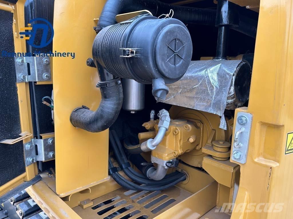 CAT 306E with rubber Міні-екскаватори < 7т