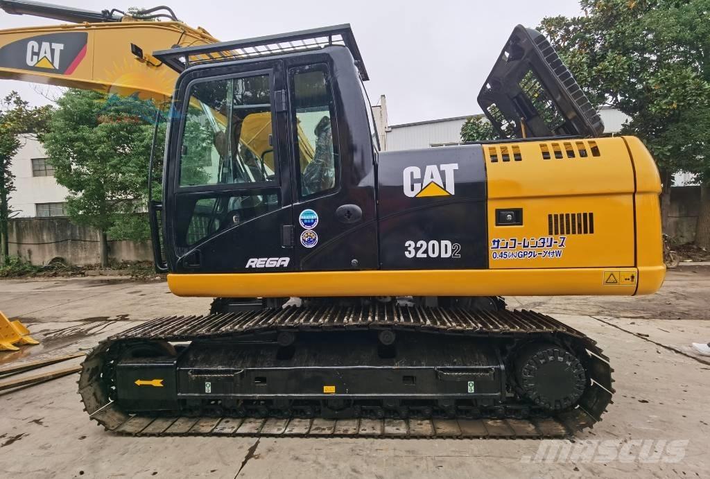 CAT 320d2 Гусеничні екскаватори