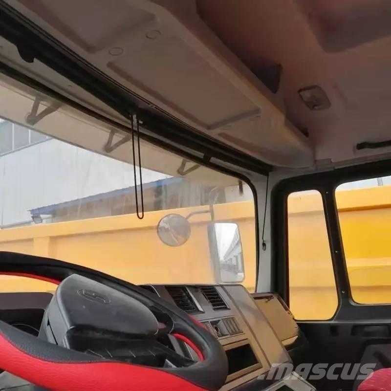 Shacman F3000 6X4 Тягачі
