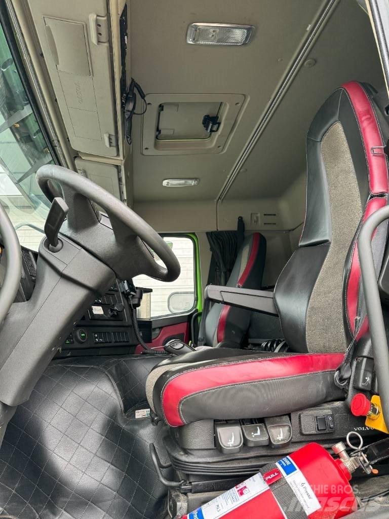 Volvo FM 8*4 Самоскиди