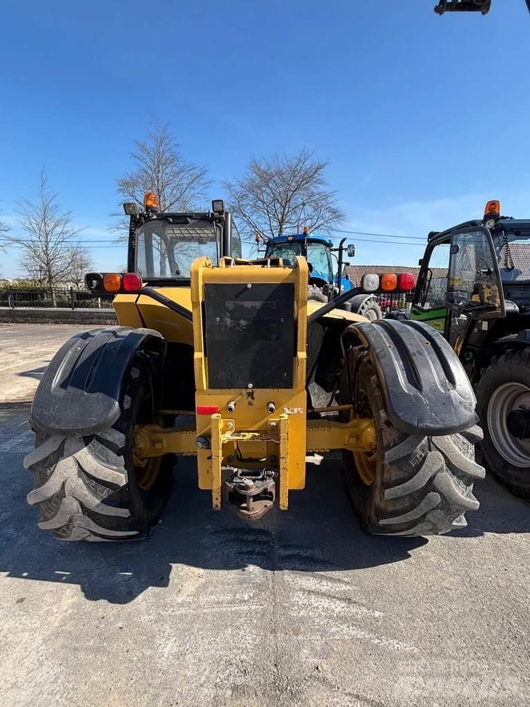 CAT TH330B Телескопічний навантажувач