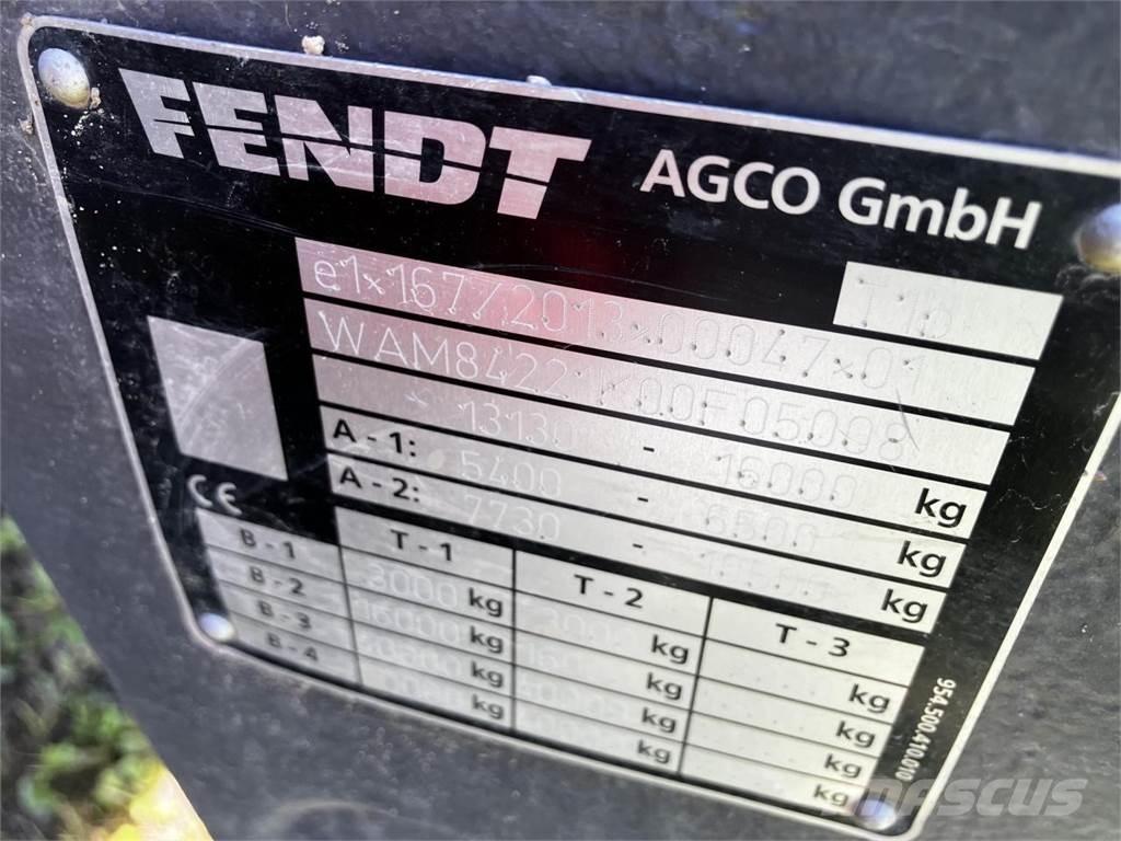 Fendt 828 Vario Трактори