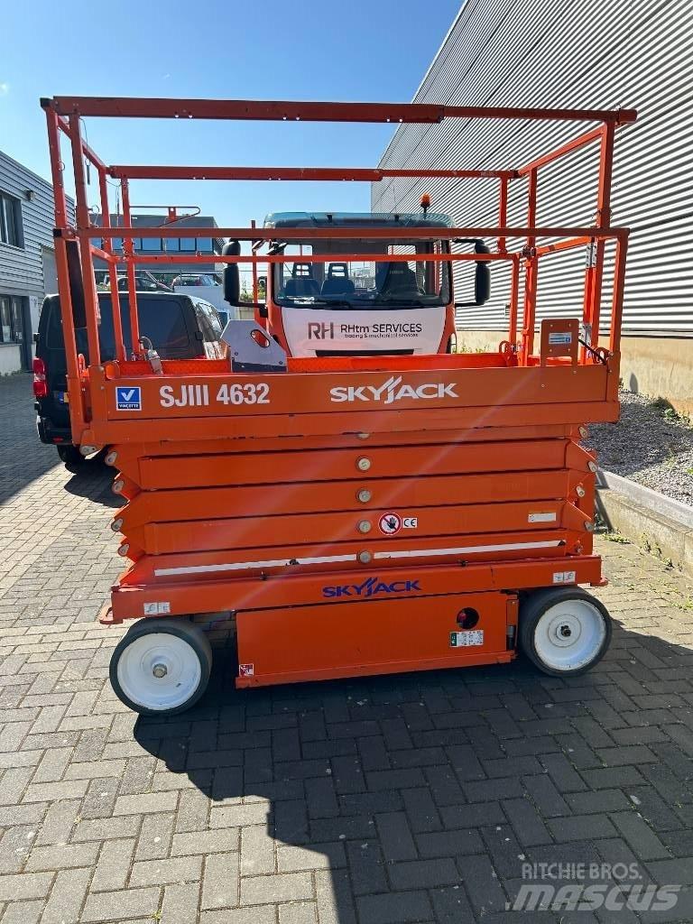 SkyJack SJ III 4632 Підйомники-ножиці