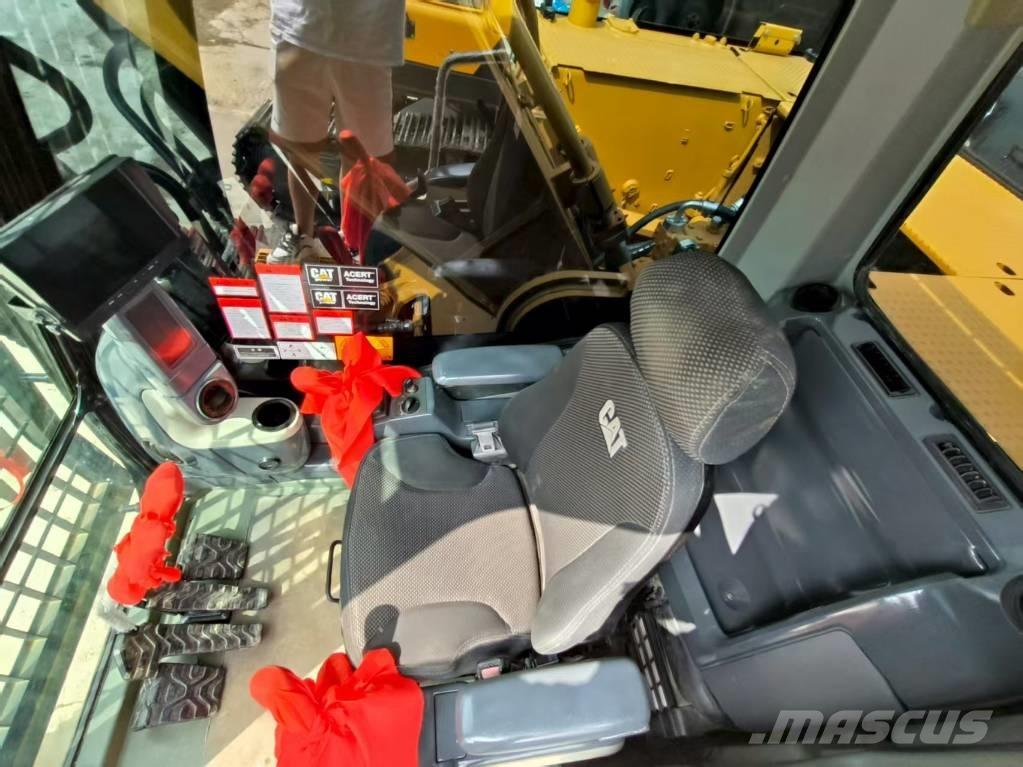 CAT 340 D L Гусеничні екскаватори