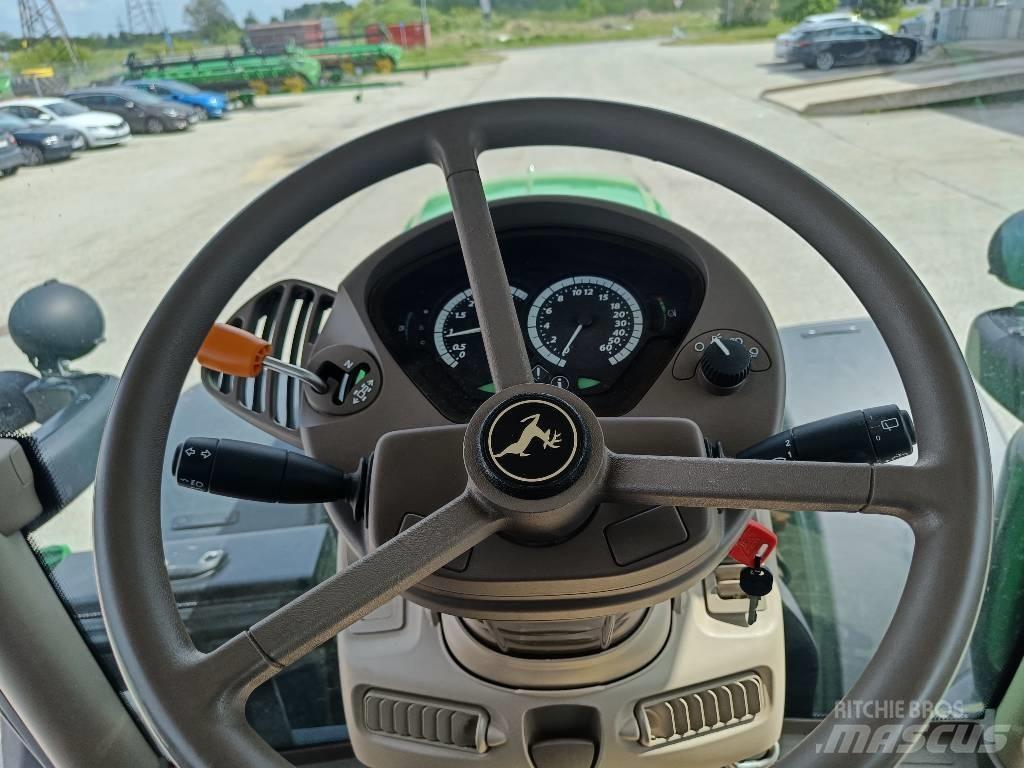 John Deere 6215 R Трактори