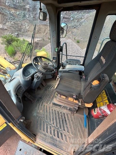 Komatsu WA 500-6 Фронтальні навантажувачі