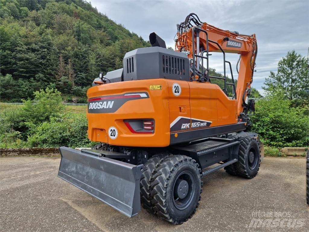 Doosan DX165WR-7 Колісні екскаватори
