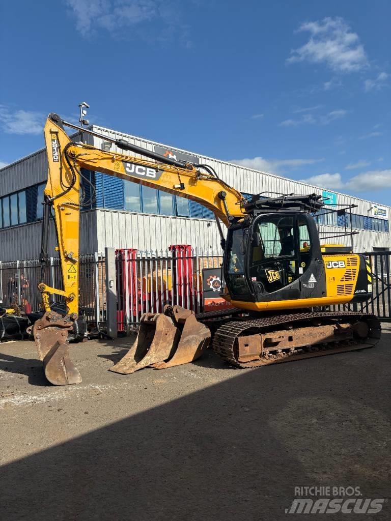 JCB JS 130 LC Гусеничні екскаватори