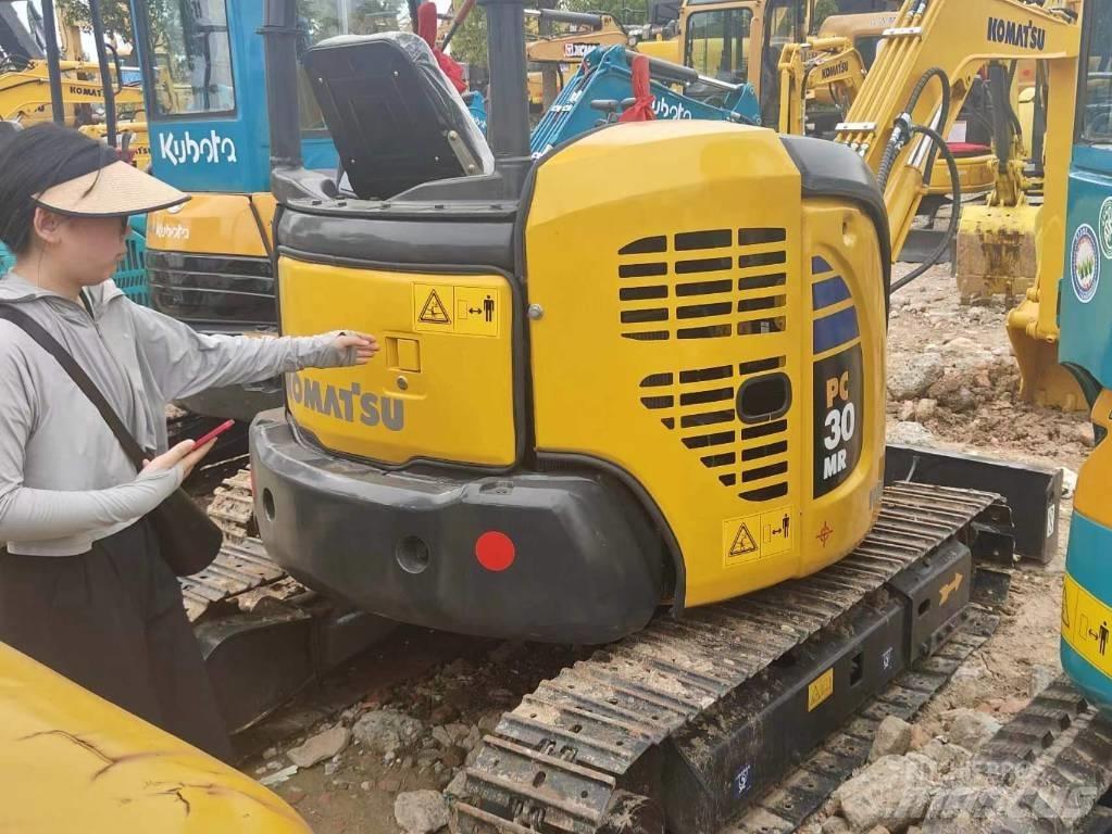 Komatsu PC 30 Міні-екскаватори < 7т