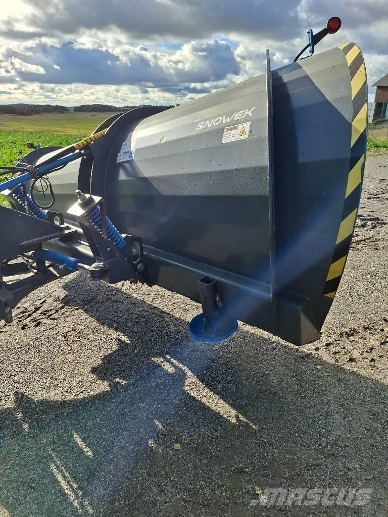 Snowek Alueaura Снігоочищувальні ножі та плуги