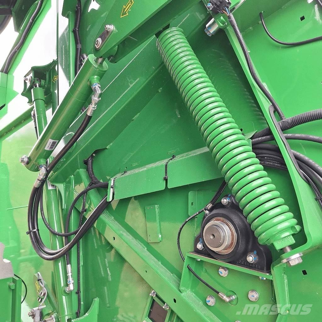 John Deere V461M Рулонні прес-підбирачі