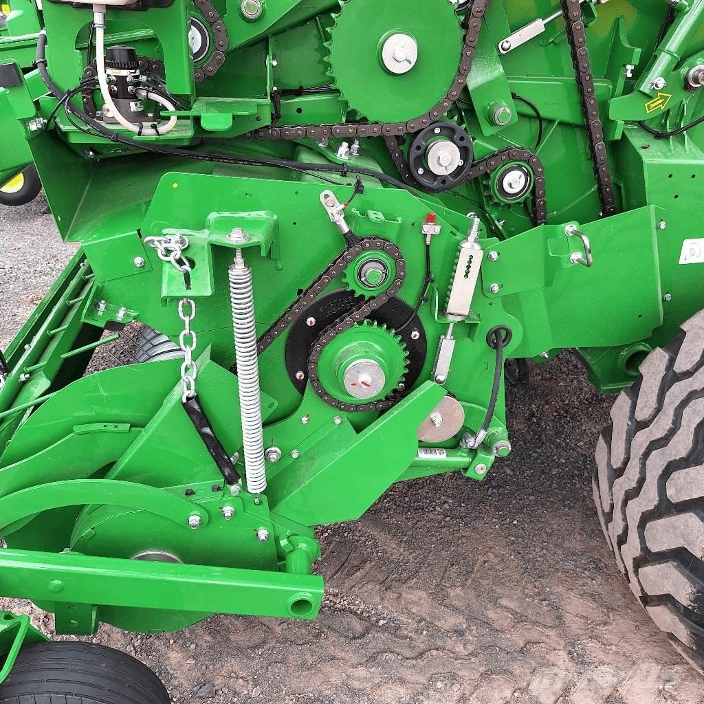John Deere V461M Рулонні прес-підбирачі