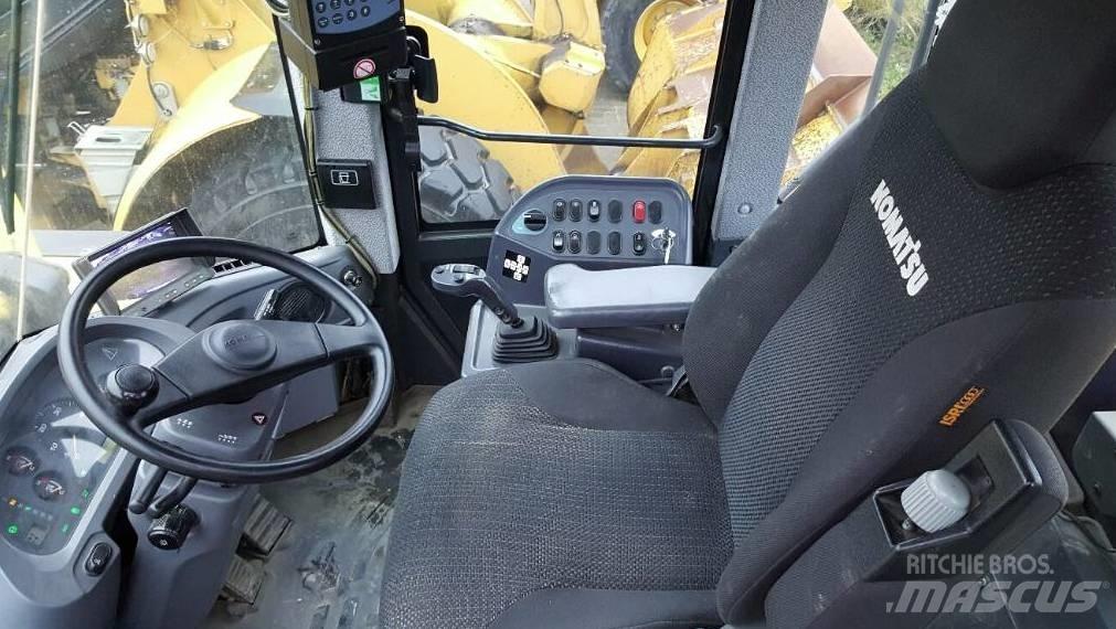 Komatsu WA470-6LC Фронтальні навантажувачі