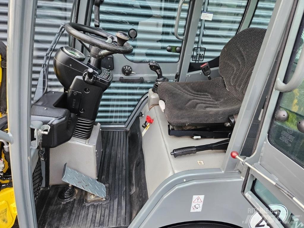 Wacker Neuson WL 25 Малі навантажувачі